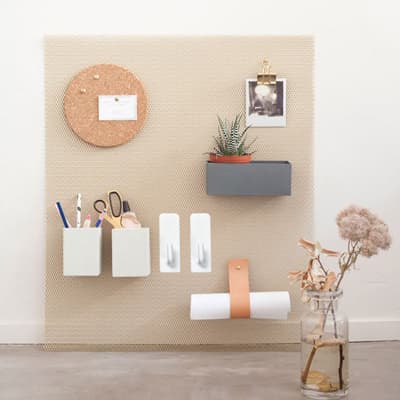 gancho-mediano-para-pared-32178-thumb-1