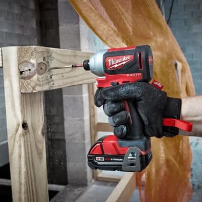 combo-taladro-y-destornillador-18v-milwaukee-35899-thumb-1