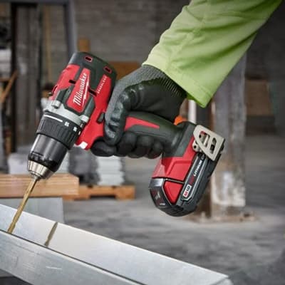 combo-taladro-y-destornillador-18v-milwaukee-35899-thumb-2