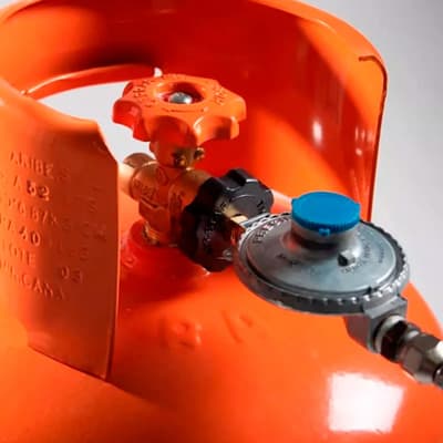 kit-regulador-y-manguera-para-gas-lp-25-36675-thumb-1
